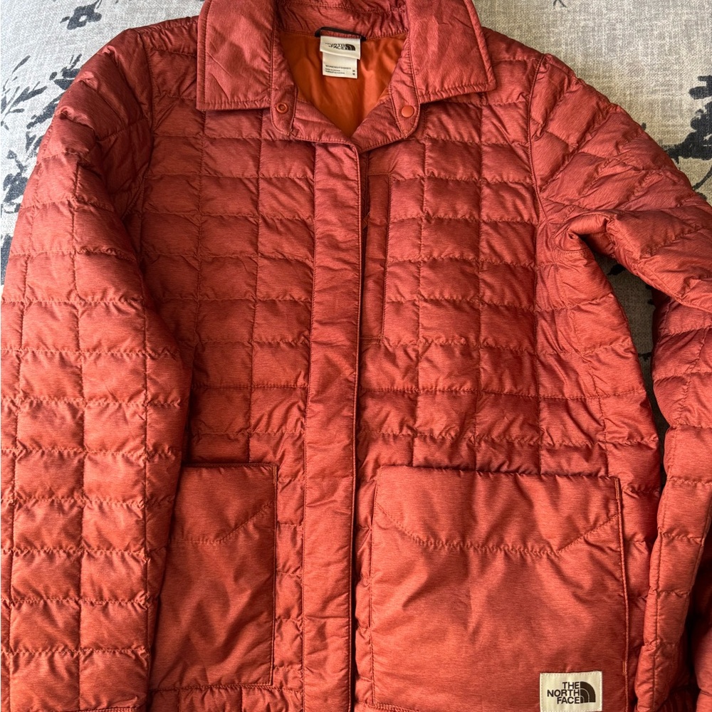 The North Face Women's Puffer Jacket - Burnt Orange